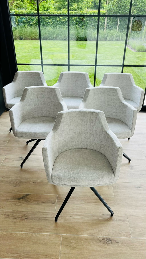 6x Emma chair on swivel legs