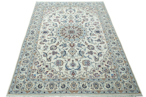 Hand-knotted Nain 9 La With Silk Oriental Rug - 204 X 133 Cm - Elegance And Refinement