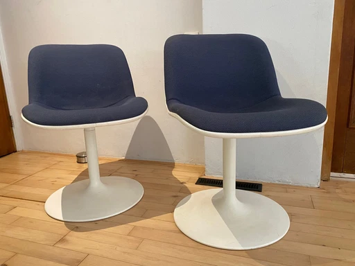 2x Artifort Dining Chair byHajime Oonishi