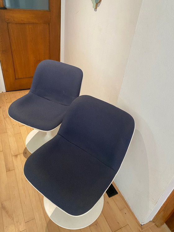 Image 1 of 2x Artifort Dining Chair byHajime Oonishi