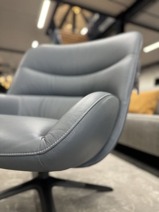 Leolux Hilco twist Armchair Ceras Dew leather