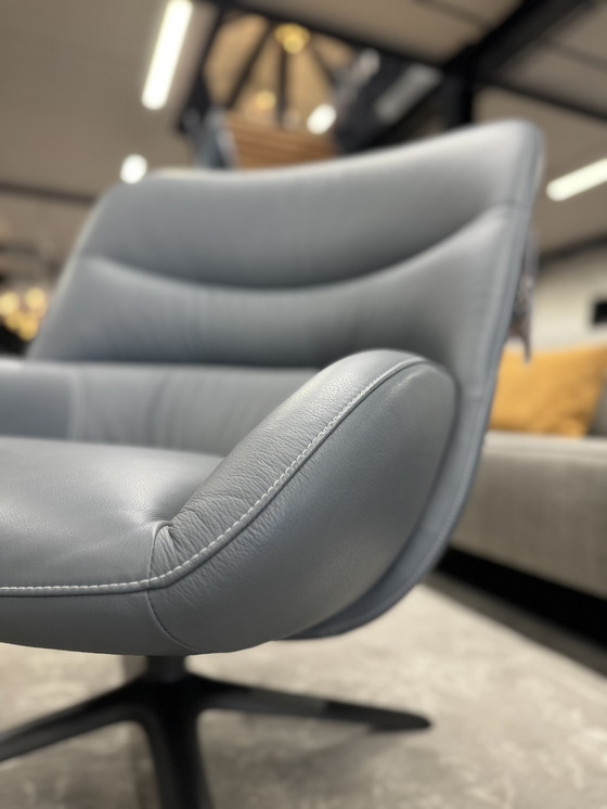 Image 1 of Leolux Hilco twist Armchair Ceras Dew leather