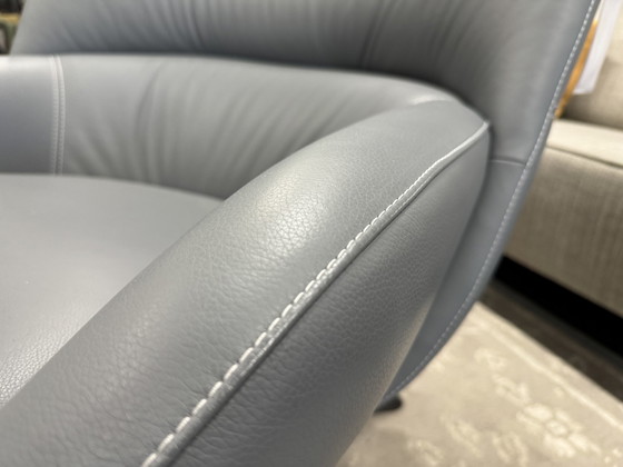 Image 1 of Leolux Hilco twist Armchair Ceras Dew leather