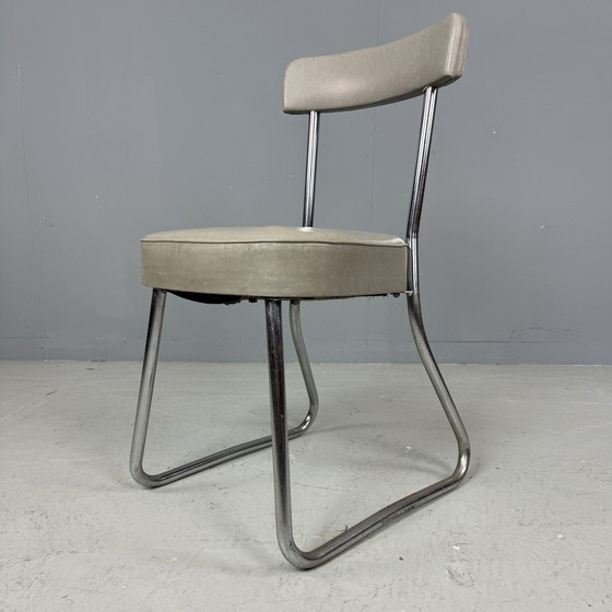 Image 1 of Tube frame cantilever chair