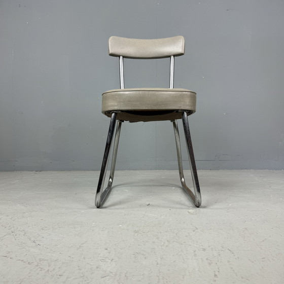 Image 1 of Tube frame cantilever chair