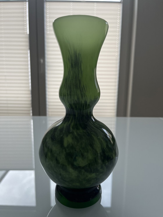 Image 1 of Opaline vase Florence lime 1970