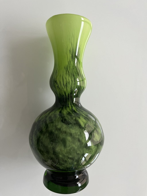 Opaline vase Florence lime 1970