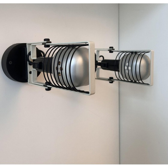 Image 1 of Coppia di lampade da parete orientabili Sintesi vintage in metallo laccato e alluminio di Gismonti per Artemide, Italia 1975