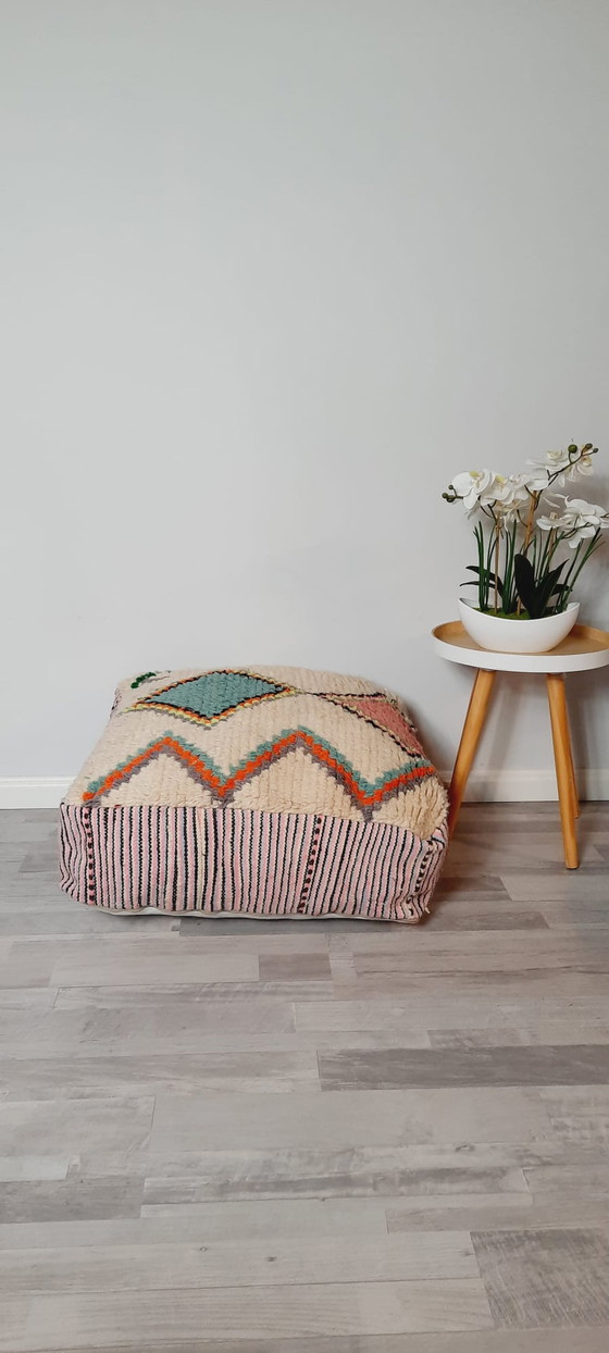 Image 1 of Pouf vintage, coussin de siège en laine berbère