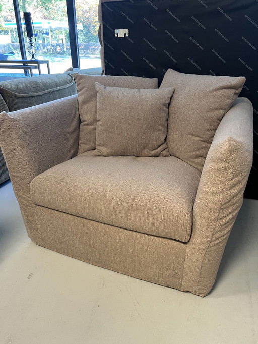 Love Seat Show Model