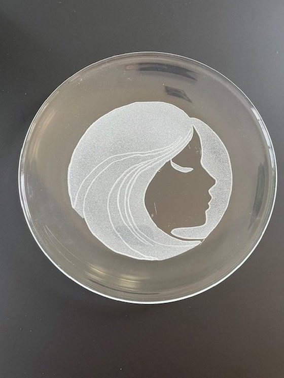 Image 1 of Bowl With Stylized Image Woman (Glass Art)