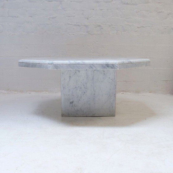 Image 1 of Vintage octagonal coffee table in Carrara marble, 1970