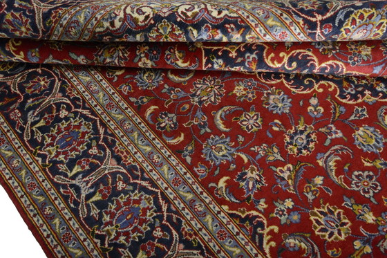 Image 1 of Hand-knotted Red Keshan Oriental Rug - 299 X 201 Cm