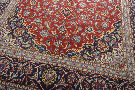 Image 1 of Hand-knotted Red Keshan Oriental Rug - 299 X 201 Cm