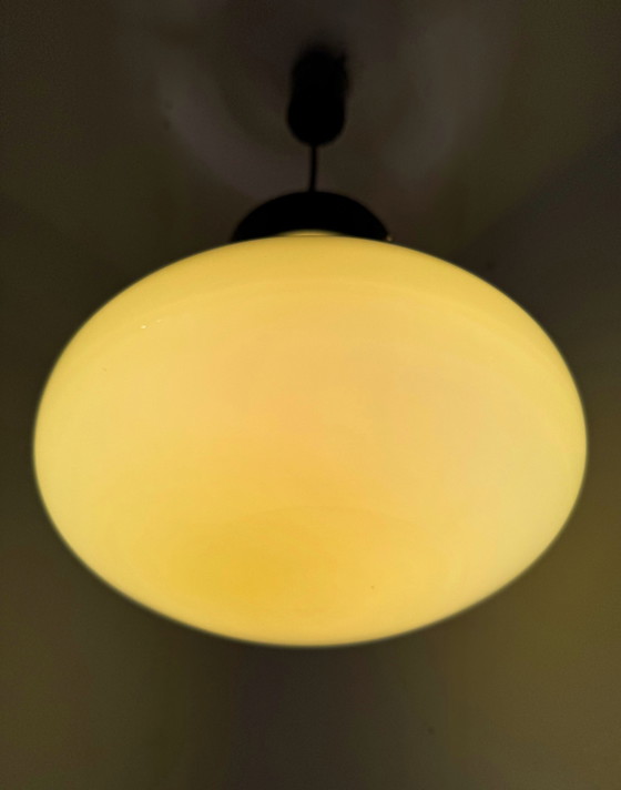 Image 1 of Lámpara colgante de opalina amarilla de los años 60
