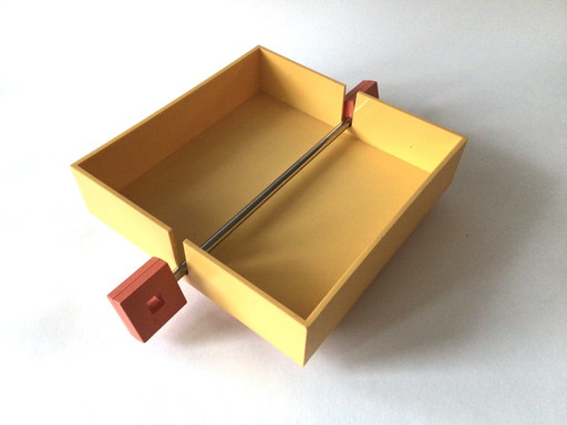 Napkin holder Euclid, Michael Graves, Alessi, 1994