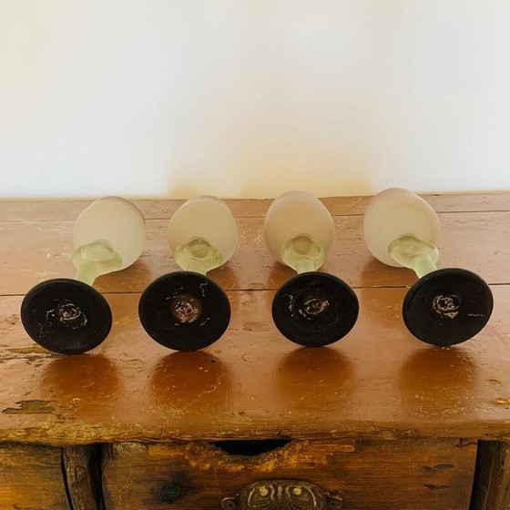 Image 1 of Set di 4 calici vintage con piede e 1 decanter in pasta di vetro