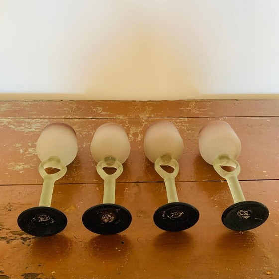 Image 1 of Set di 4 calici vintage con piede e 1 decanter in pasta di vetro