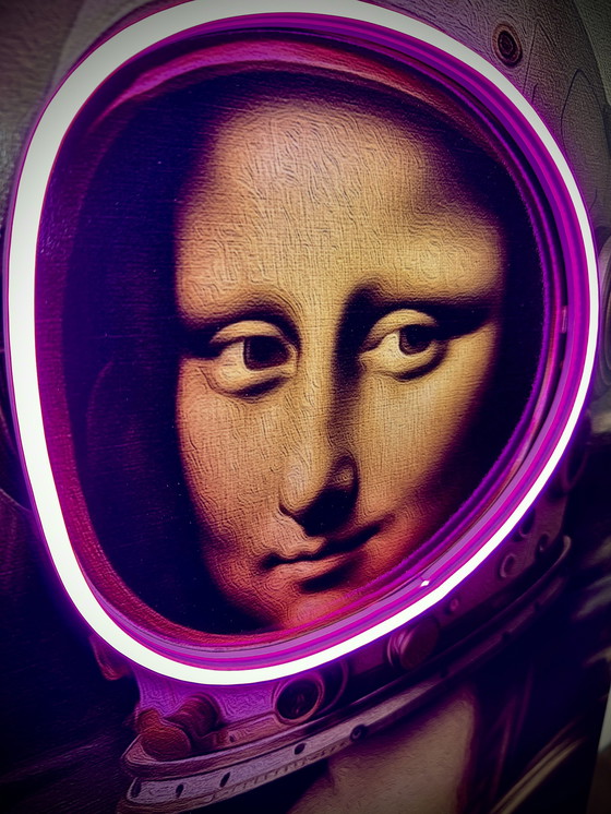 Image 1 of LedMansion Gioconda Astronaut Purple PopArt Wall Art Led Lamp