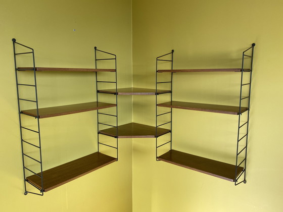 Image 1 of Étagère murale d'angle vintage