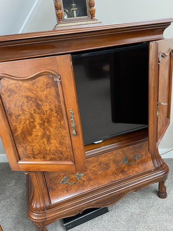 Image 1 of Classic Tv cabinet