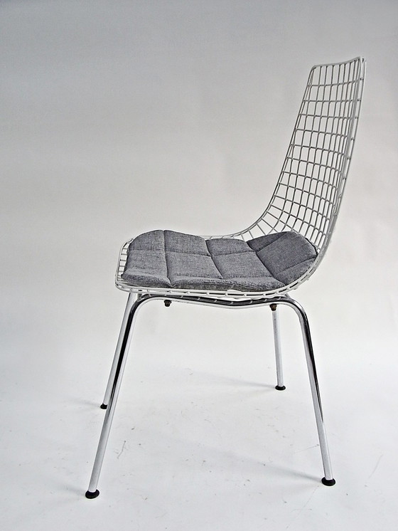 Image 1 of 4X Wire Chair