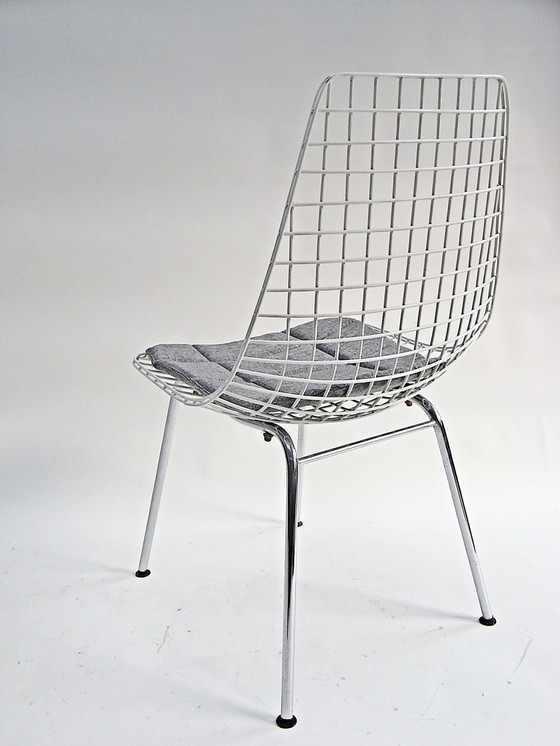 Image 1 of 4X Wire Chair