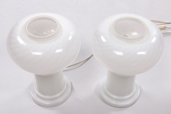 Image 1 of 2x Vintage Opaline glass table lamp