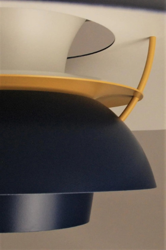 Image 1 of Vintage Ph5 Louis Poulsen From 1970 In Cobalt Blue/Ocher Yellow