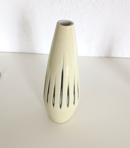 Sgrafo Peter Muller vase