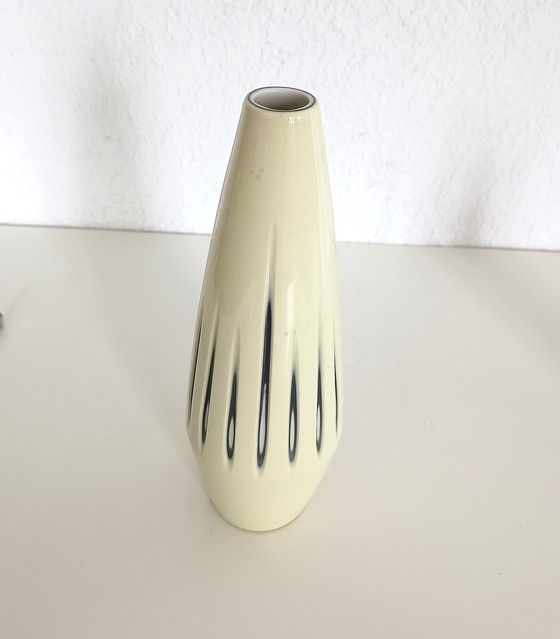 Image 1 of Vase Sgrafo Peter Muller