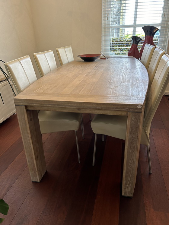 Image 1 of Henders & Hazel Dining Table