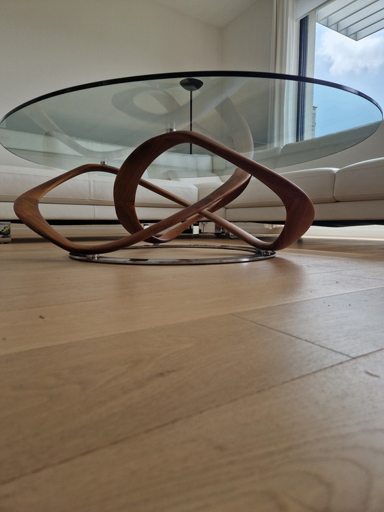 Image 1 of Magnificent oval glass coffee table