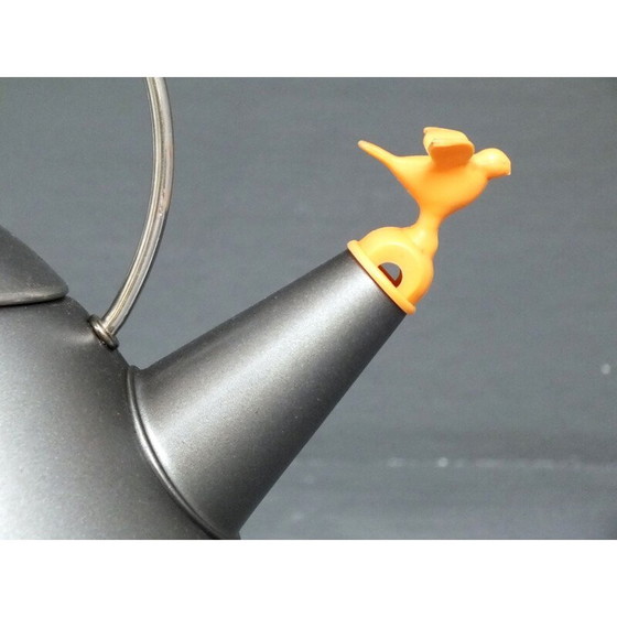 Image 1 of Bollitore da tè vintage in smalto grigio platino opaco di Michael Graves per Alessi, Italia