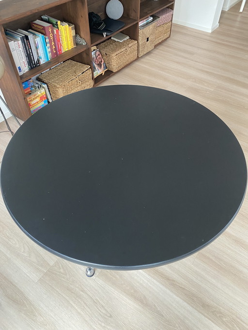 Thonet round dining table