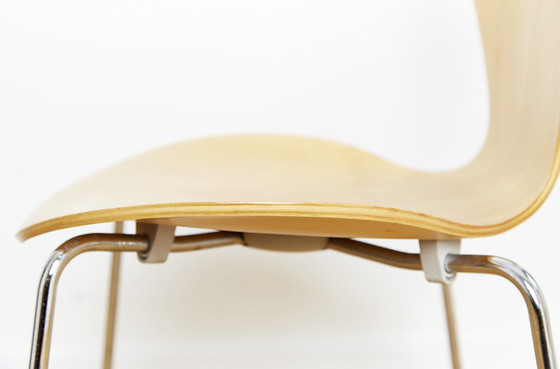 Image 1 of Silla Arne Jacobsen 3107 para Fritz Hansen