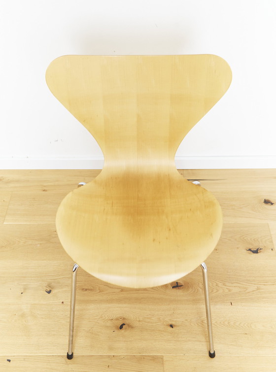 Image 1 of Silla Arne Jacobsen 3107 para Fritz Hansen