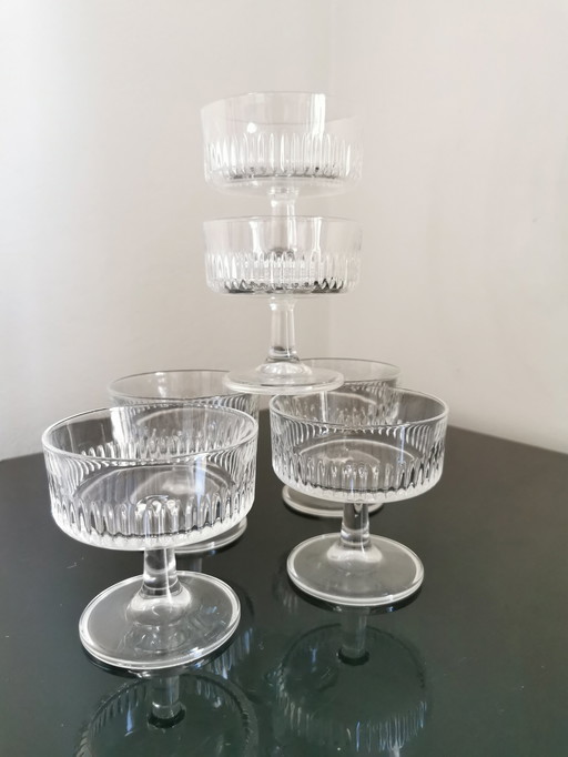 6 Art Deco Champagne glasses