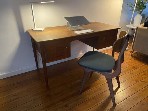 Vintage Table And Chair