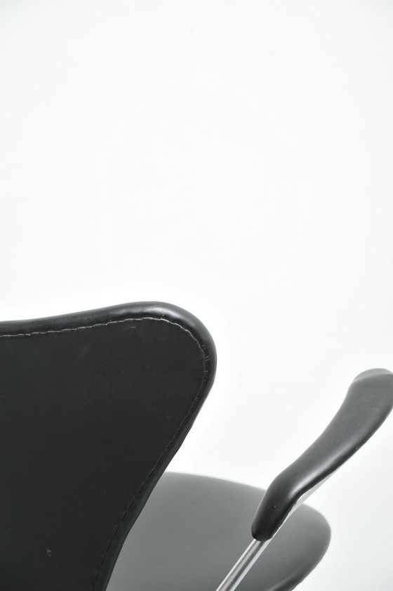 Image 1 of Arne Jacobsen Modèle 3217 Swivel Desk Chair années 1950