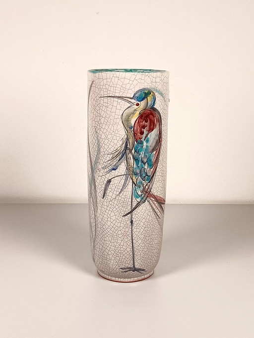 Vase with herons