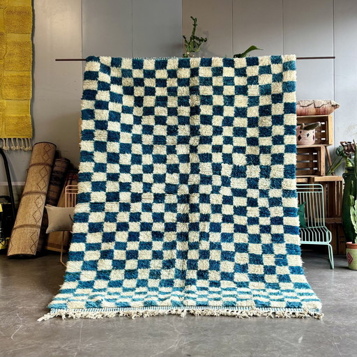 "Azzad" - Tapis marocain bleu à carreaux tissé à la main