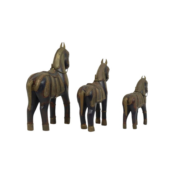 Image 1 of Chevaux Marwari en bois d'époque