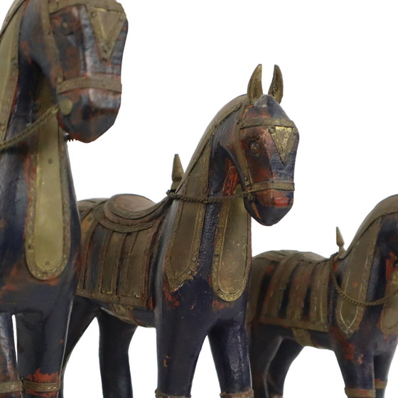 Image 1 of Chevaux Marwari en bois d'époque