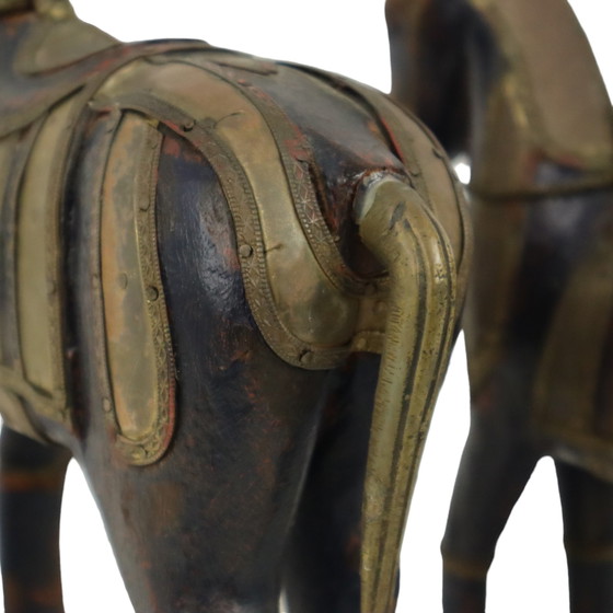 Image 1 of Chevaux Marwari en bois d'époque