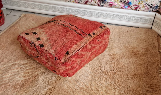 Image 1 of Berber cushion