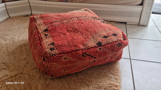 Image 1 of Berber cushion