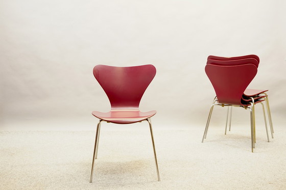 Image 1 of Mid Century 3107 - Chaises de Arne Jacobsen pour Fritz Hansen, set de 4 chaises