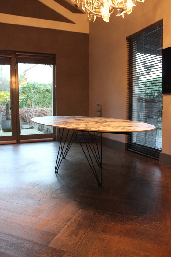 Image 1 of Joli Wire Elyps Ceramic Table