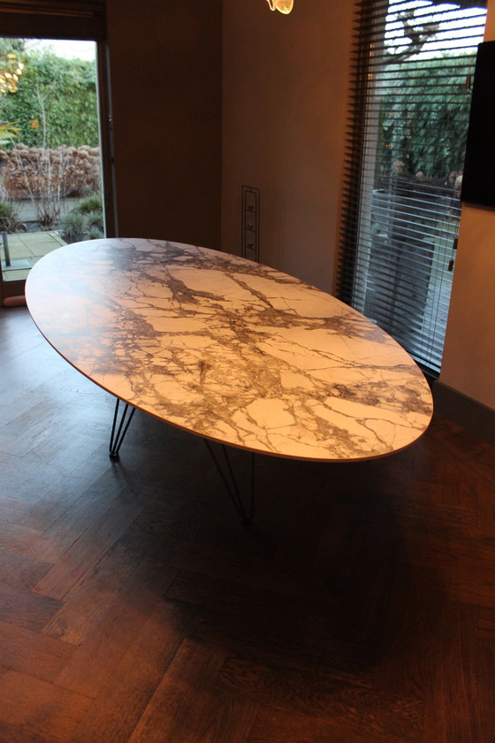 Image 1 of Joli Wire Elyps Ceramic Table